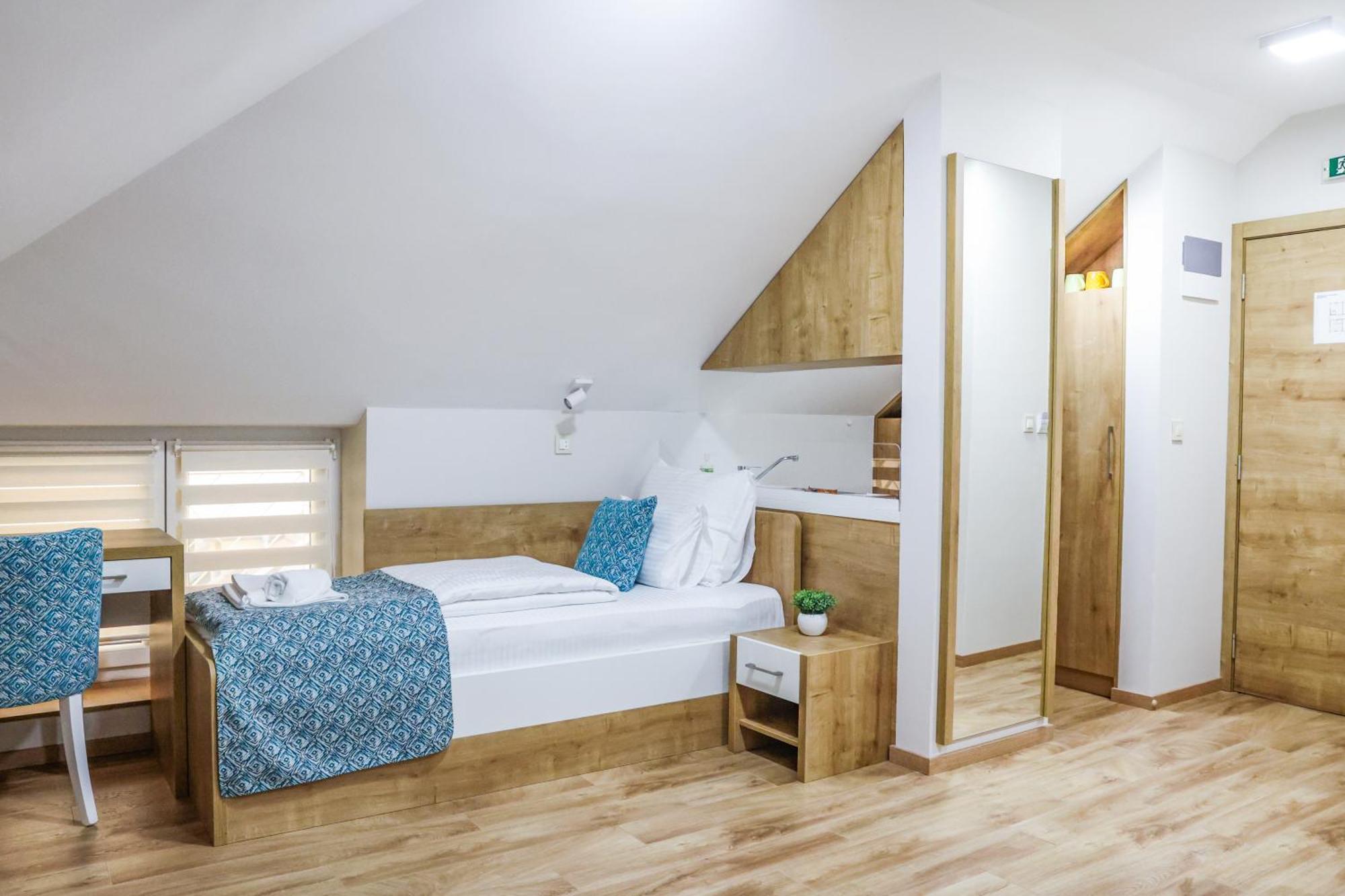 Grand Park Rooms & Apartments Čačak Екстериор снимка
