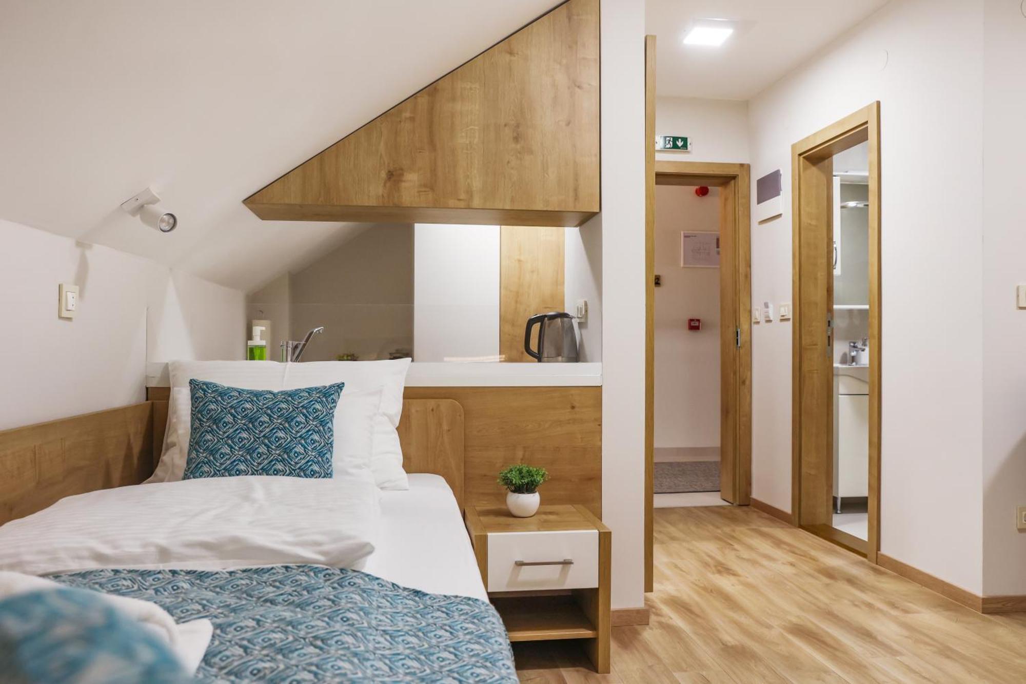 Grand Park Rooms & Apartments Čačak Екстериор снимка