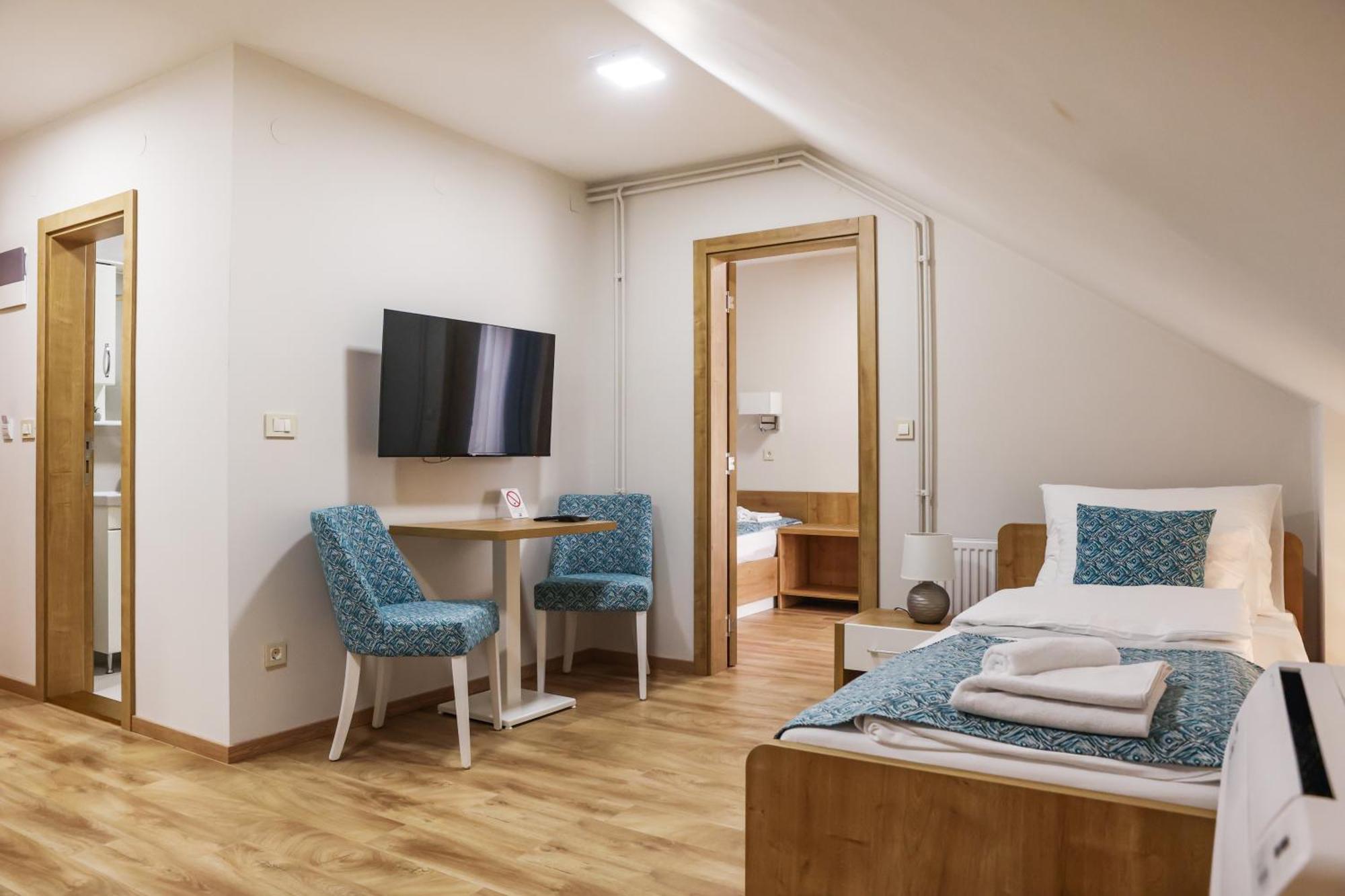 Grand Park Rooms & Apartments Čačak Екстериор снимка