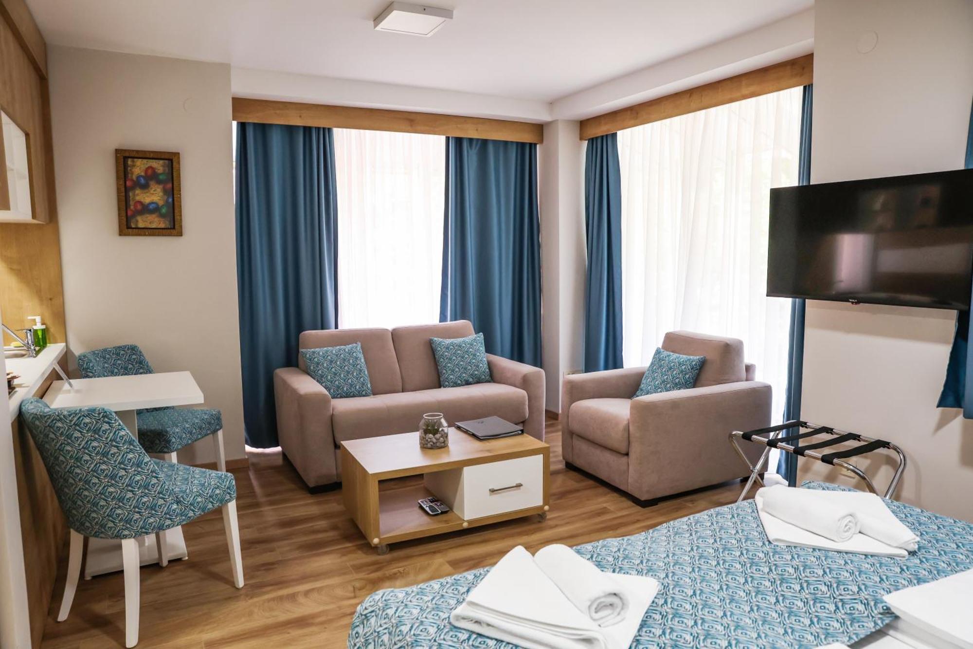 Grand Park Rooms & Apartments Čačak Екстериор снимка