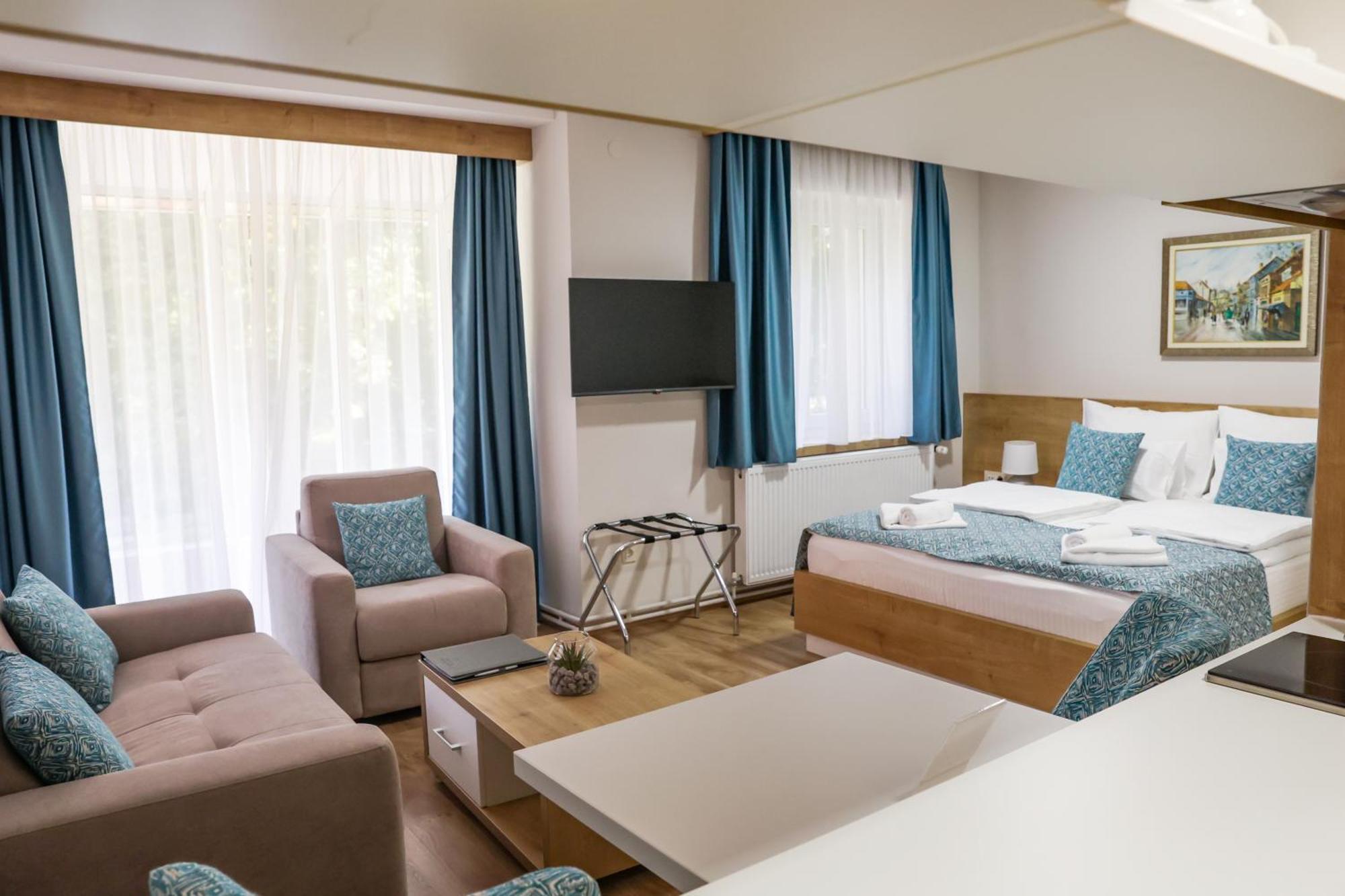 Grand Park Rooms & Apartments Čačak Екстериор снимка