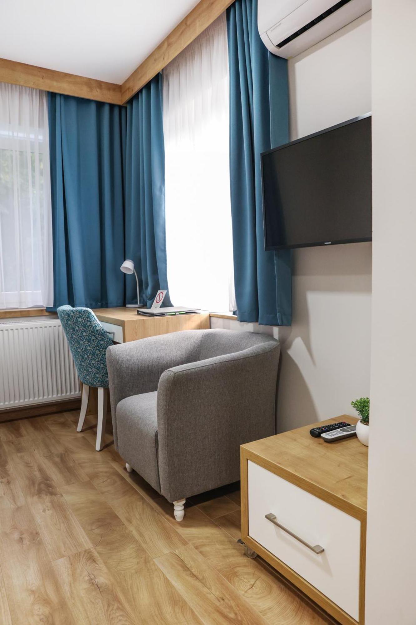Grand Park Rooms & Apartments Čačak Екстериор снимка